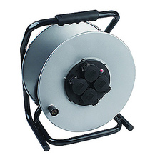 хххRM-4-3x1.5-30m-IP44 мет.катушка с зазем.30м 4гн влагозащ.3х1,5мм2 Удлинитель силовой ЭРА