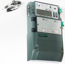 4-410-01 Intro Розетка P+E Schuko со шторками, 16А-250В + 2хUSB, СУ, Solo, белый